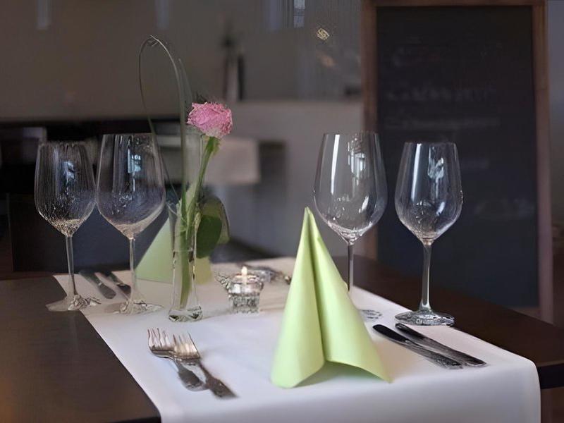 279B17AD98D7942E7770FA62DF82C86F