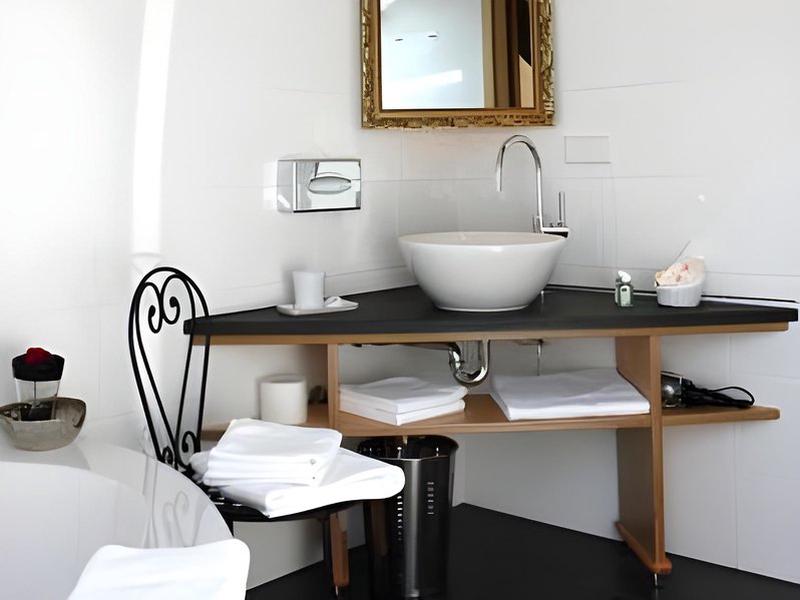 CCC52BFBA53D8E7C64ADC6C572E0F356