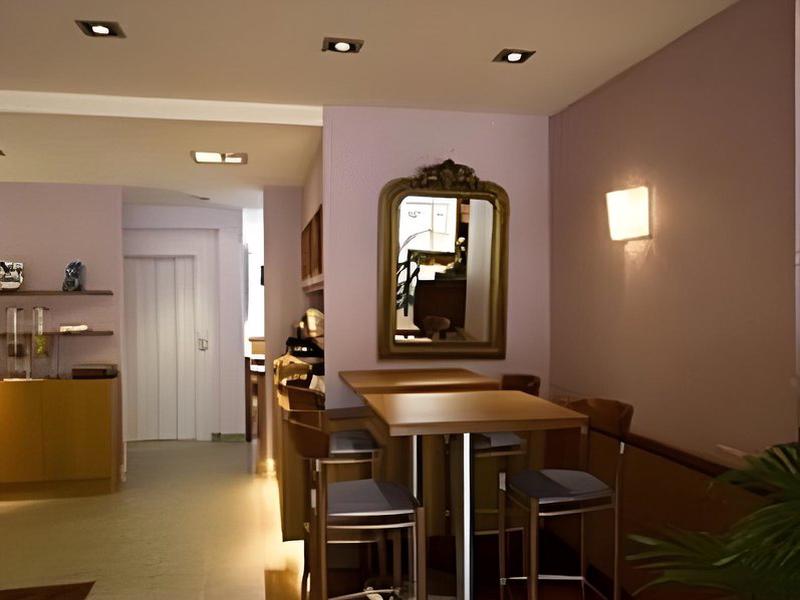 DF30CA7D43006798D7B30519D7E6F223