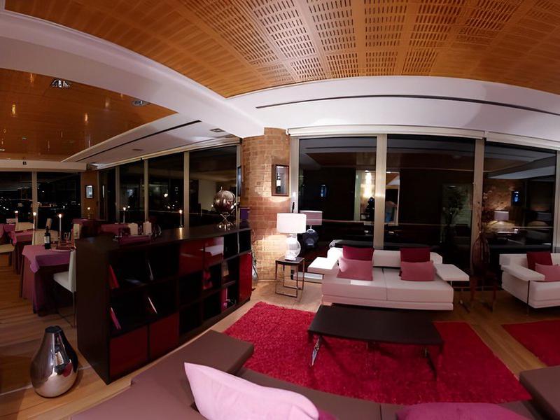 33D4A233F9D1D063A46054CC81BAD95E