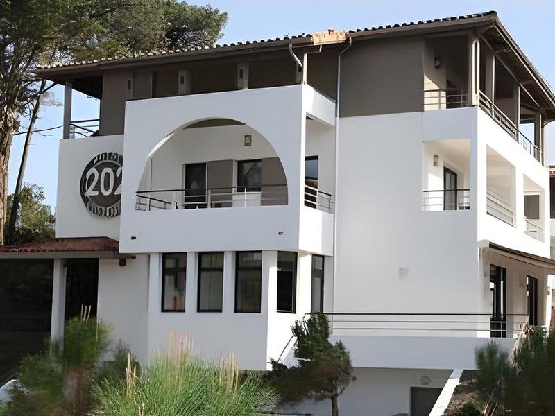 D6ED6A50F8EF0B75D9635502B2114FD8