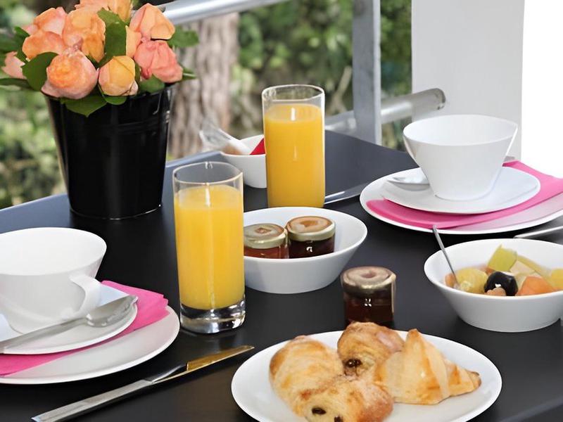 E7F34A311AEDE9036E51958CBC25142A