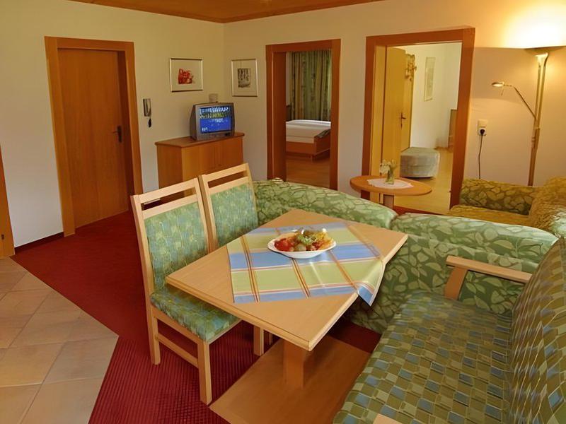 A16ABFF666C30376371F6CDBB3A534AA