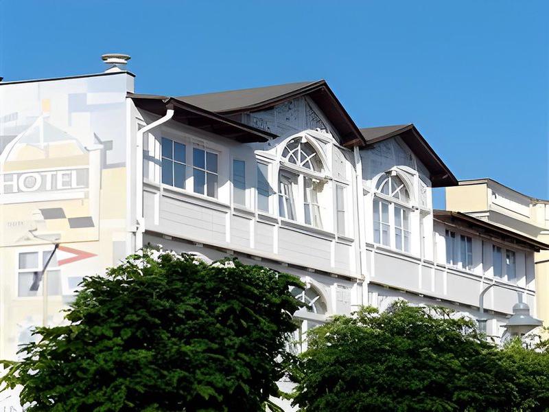 4FB33A5A9278CC238E3D867FCA52134C