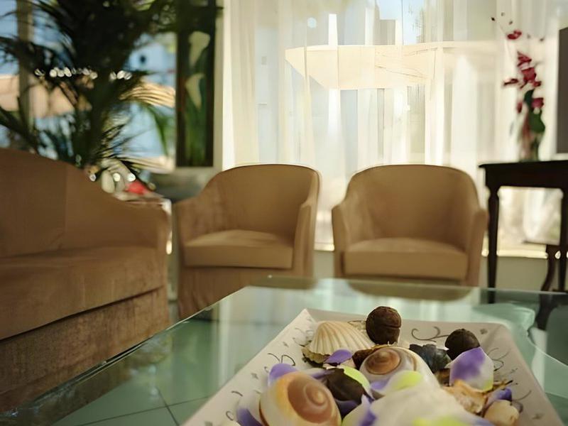 7C0DFBD71890842BF7BB4E9CE27DD2F3