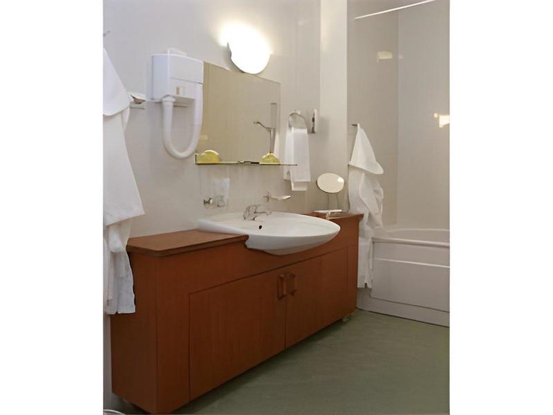 EAB7A5C099DA0205D466A7CAF9077699