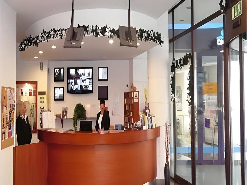 8F885711917C706963401F8E727D7420