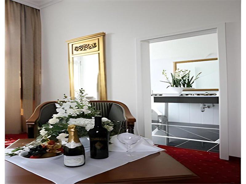 2EF227D3EEC3C1779AB73F8EF3A572B0