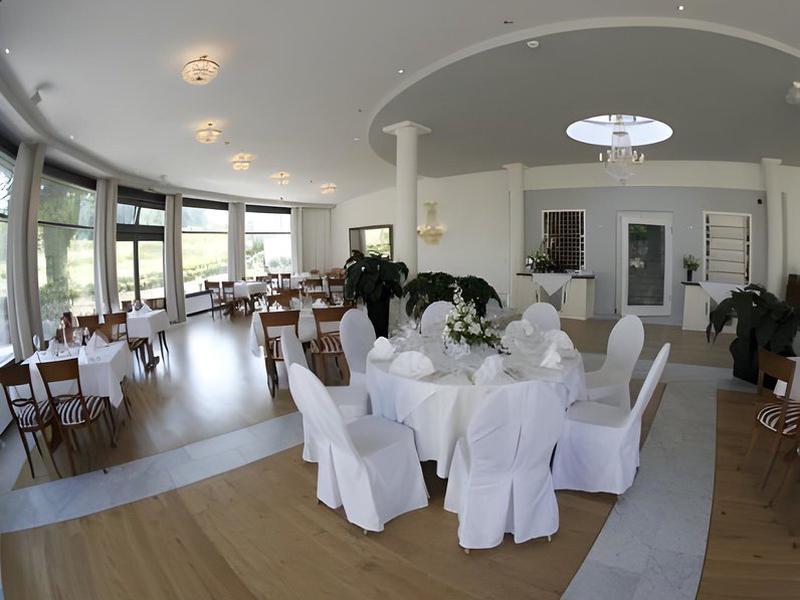 636EF9A05FED4D488ACFD175DB28C45C