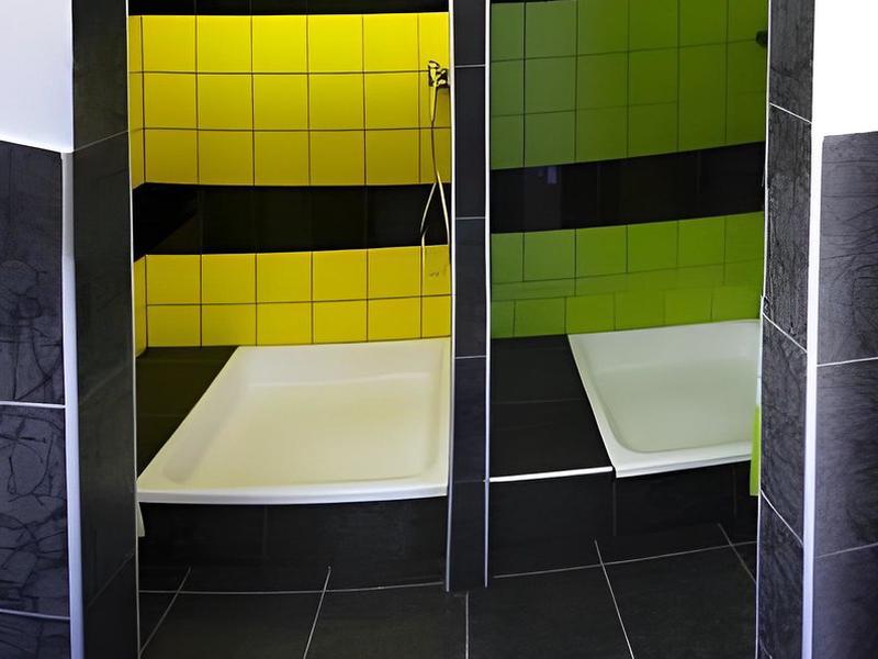 BC3E72373141E40EEC5DBED378E1041A