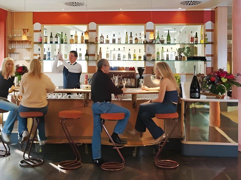 36275650C06AB3BE432F783E5F801BA4