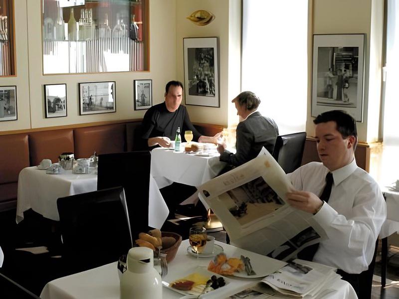 A7062A4FD4656DC9EDB5A1B03FF5E75B