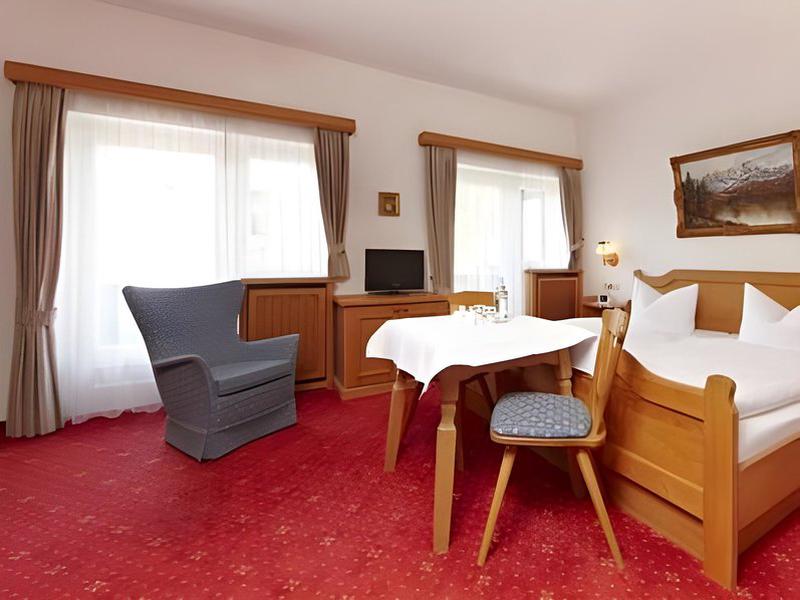 976F87EC16918F5819A2452DEB4AA3E6