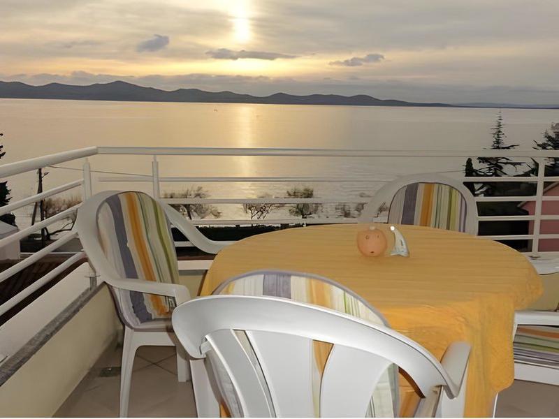 BA33E72D06239B608407D4D7E8341D21