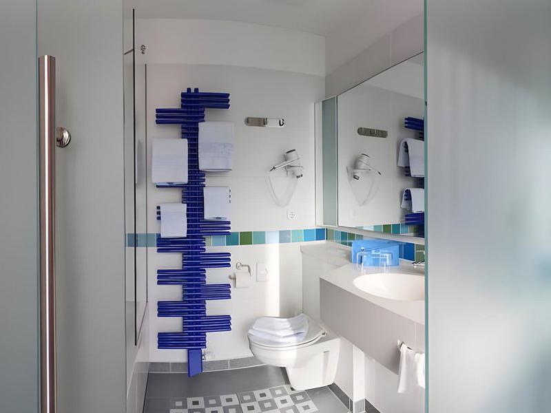 9354EAFF08510D3CBC82F6E34D55A877