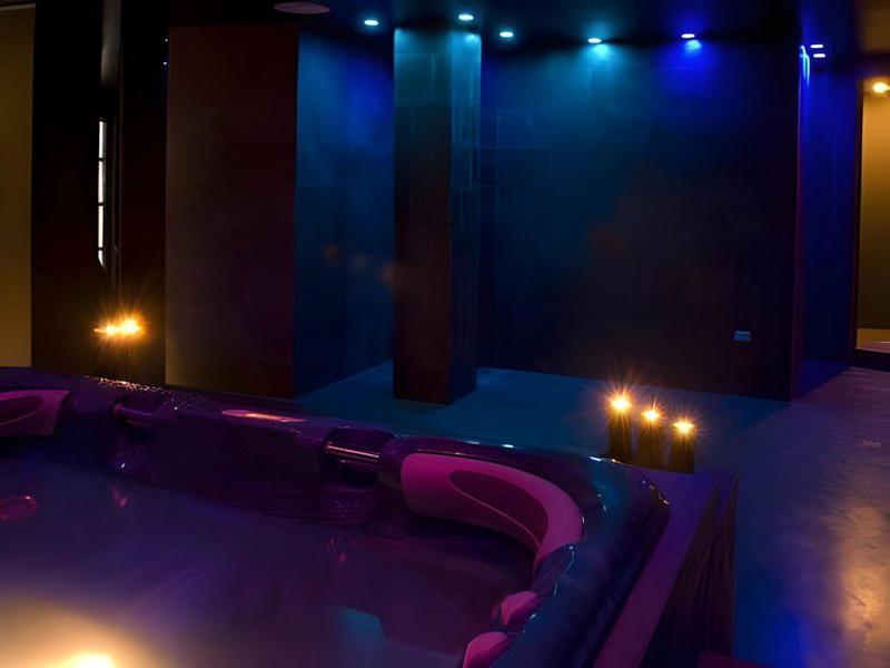 AD4B7A90FD954A7826054560B336115A