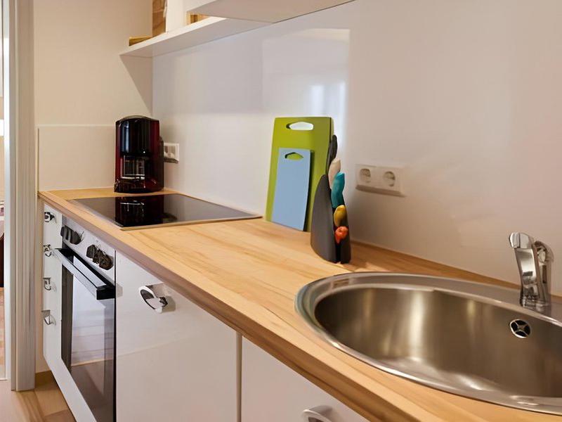 41DA582BB8201EC2FEB8E0F6BBA8FD40