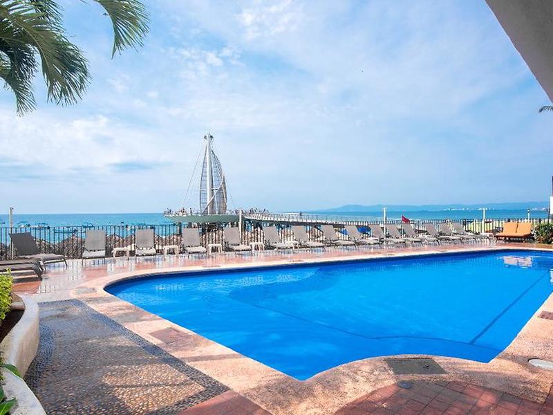 5F6B0128CA21F4D6E5483751C740E03F