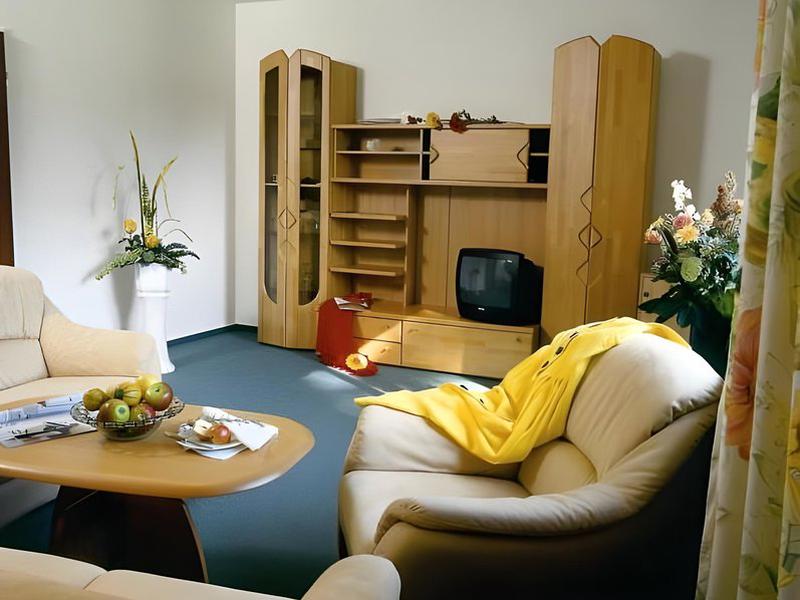 0347009976C8E60F23DA11A4AB00A17B