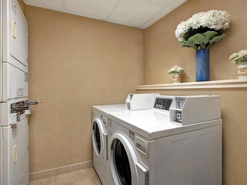 868B15D2CBF321FF4A37568035169B28