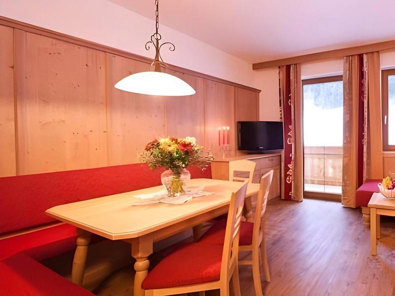 0FCC9E16C40A952DF1DA2AF71D84DDED