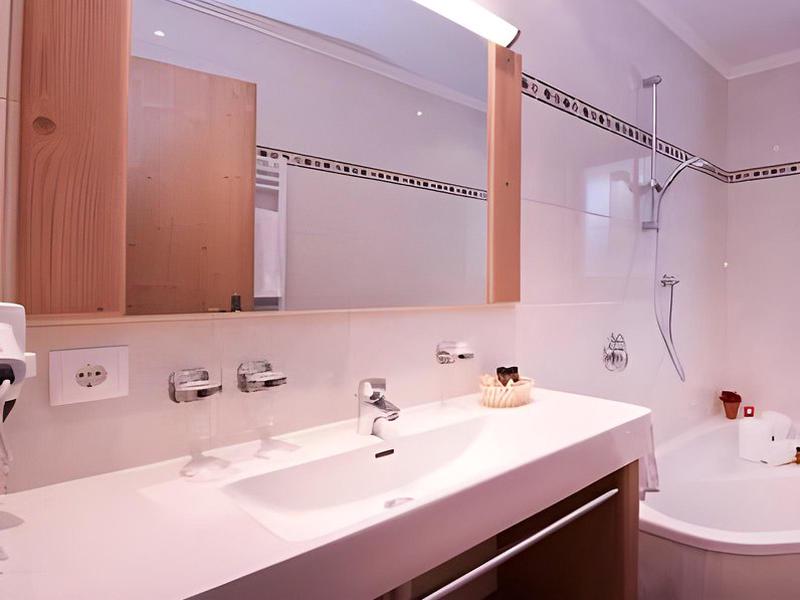 BE6856BFFC771E1B939B3CDE60D88501