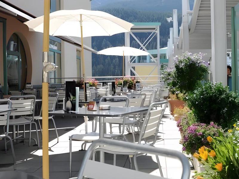 D9BBEE4356F8BF40436B0E137D290A06