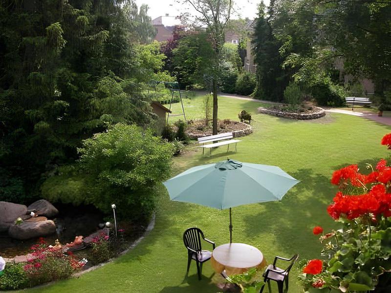 1E8430BAC26BFEB246987A7E6BD13553