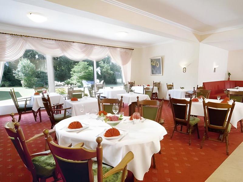 88148C5566C5D4528C4C65660315000A