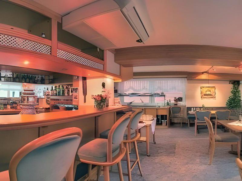 321317FC94213905F13488A515BAC993