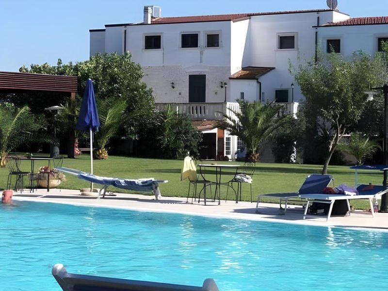 CE3F6601D6B0EE1AAA99E72A11F431CB