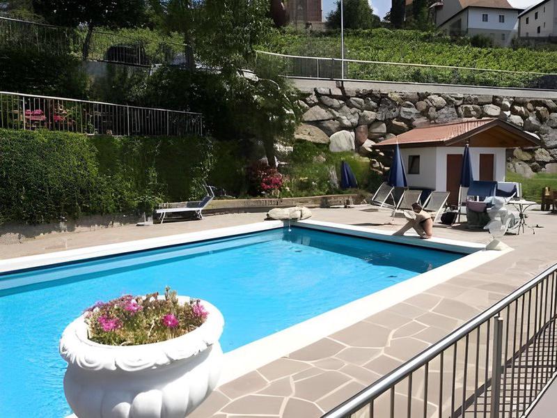 9FC5A0F16253397AE9210754FA90F91B