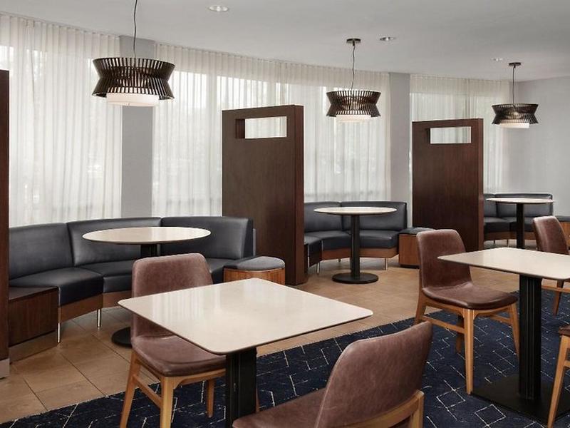 E4951C9285B85E59B94E8D6112F46E94