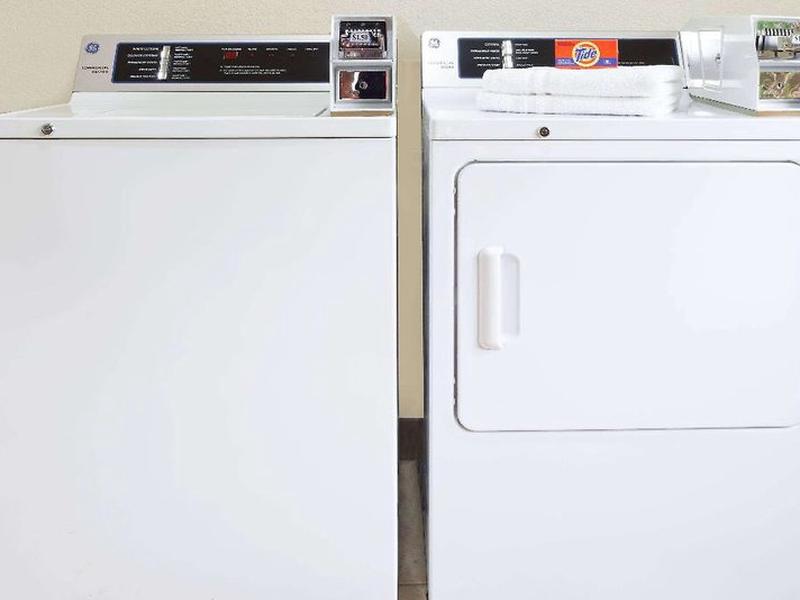 0AE556061D2656D8136DCA74E330B343