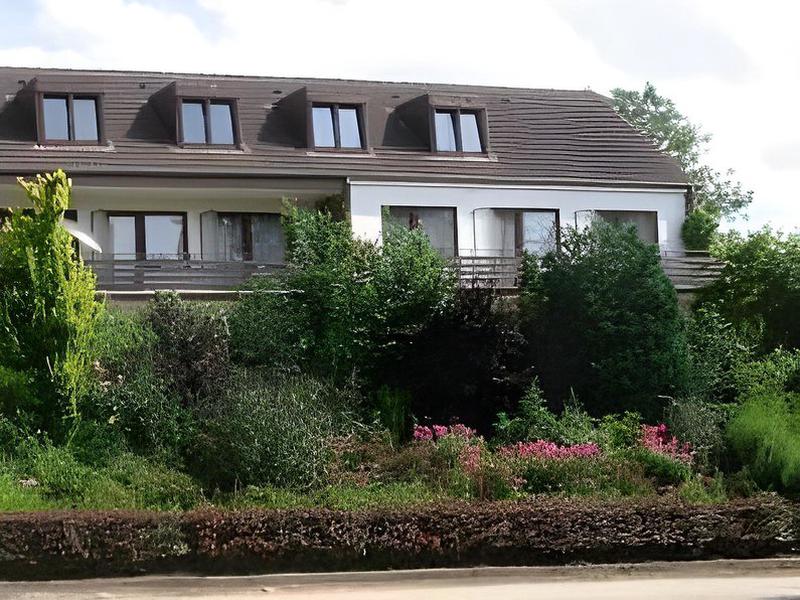 1709CBFEB09C0B4379835ADC9D486DD8