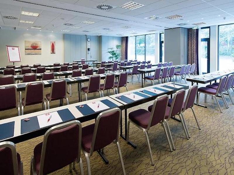 EFD298DB49637E44B1533463BE3BE10B