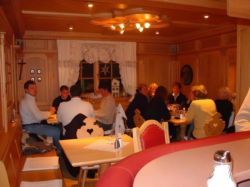 18660E17F150B6D4A61FC064B4D8748D