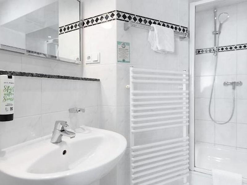 0D7826416DAF2CC7F22F71197899509F