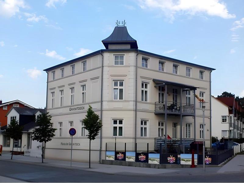 97A689AF6971F82D139B5D5F8F464C2E