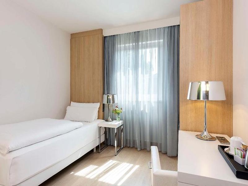 74F6DA500E36C85C3BFF9281259AED1C