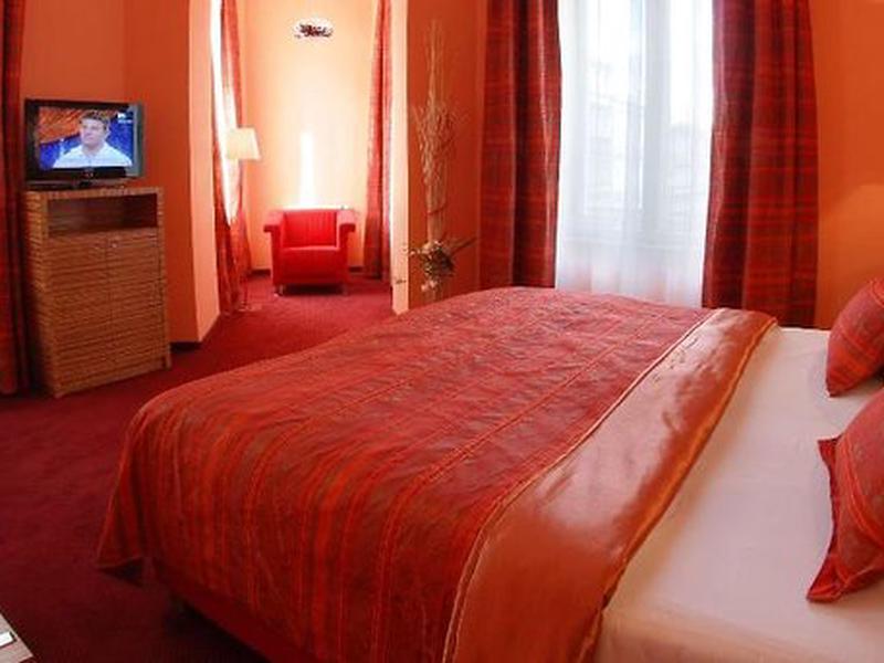 76B78FDE19F530523CF32219B789F60F