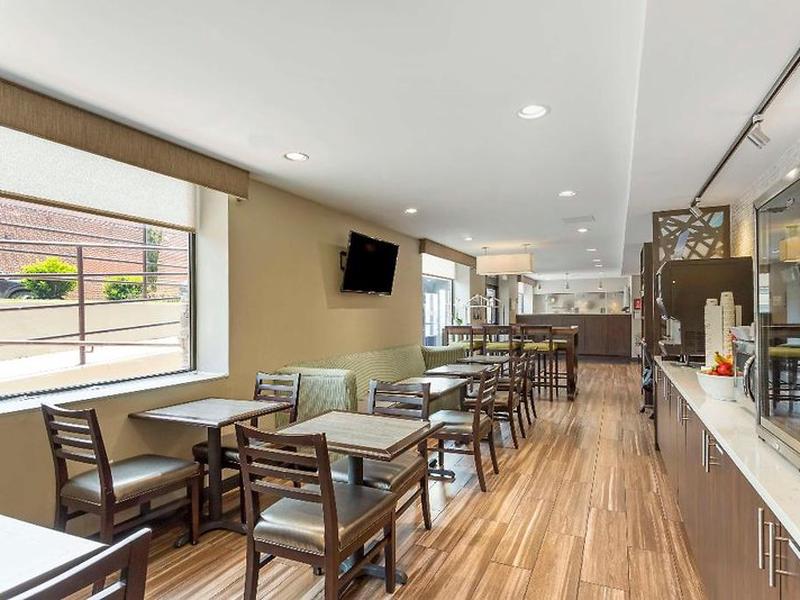 BB0DFEE8BCED8379417909ACAB639029