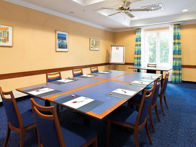 6795DAE1E687AF127A72763EF9BAC645