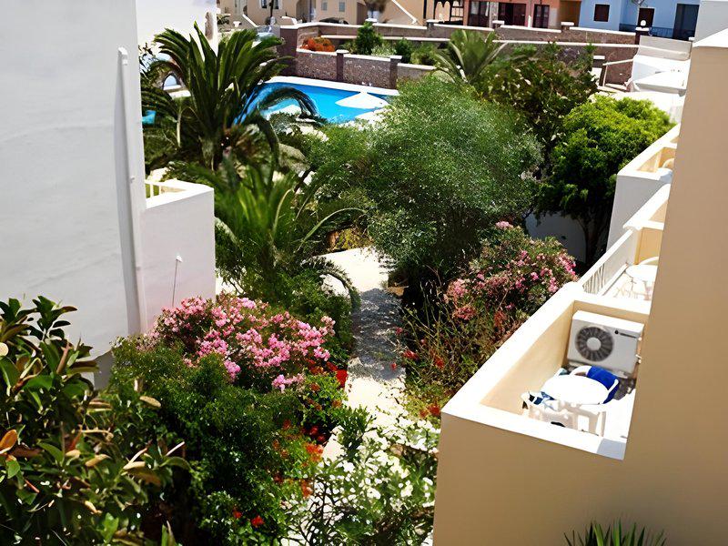 045BE597A298DA5C64F5CBEC44E768D8