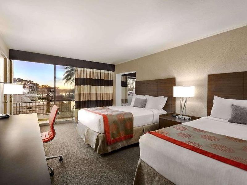 3BF51A30C8523E3B589849E9A9C8D33A