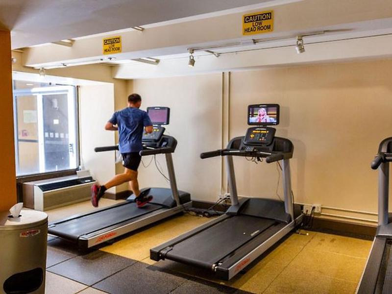 3AC4DC8F6E9AA8C76327716706D210A1