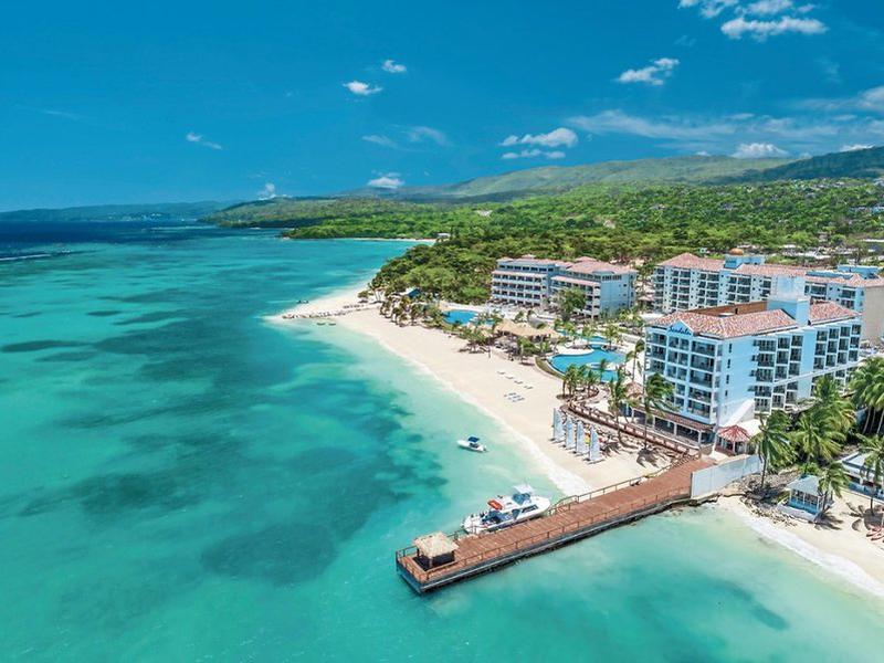 Sandals Dunn's River
