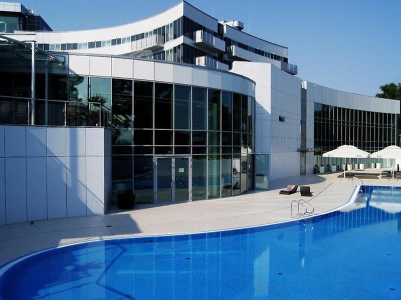 D1771C0CAE34B8C2496E9CC33BF8D947