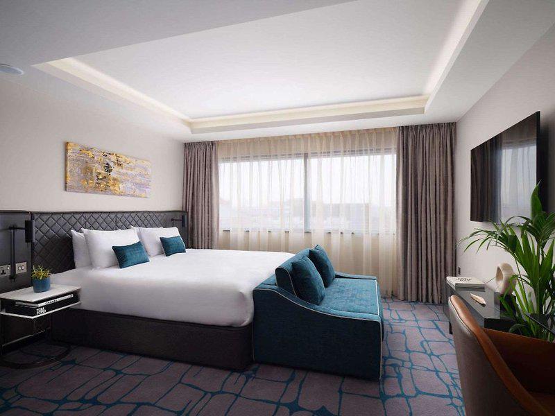 4052384E9C99B2E698E0E0252904EBFB