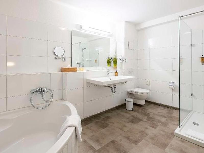 3E24635E1F3D2022051740F7A8C72694